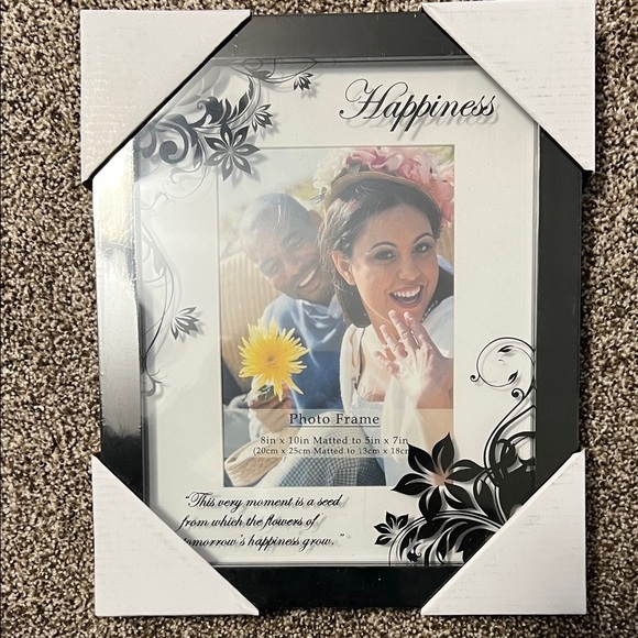 Other - Elegant Black and White Photo Frame